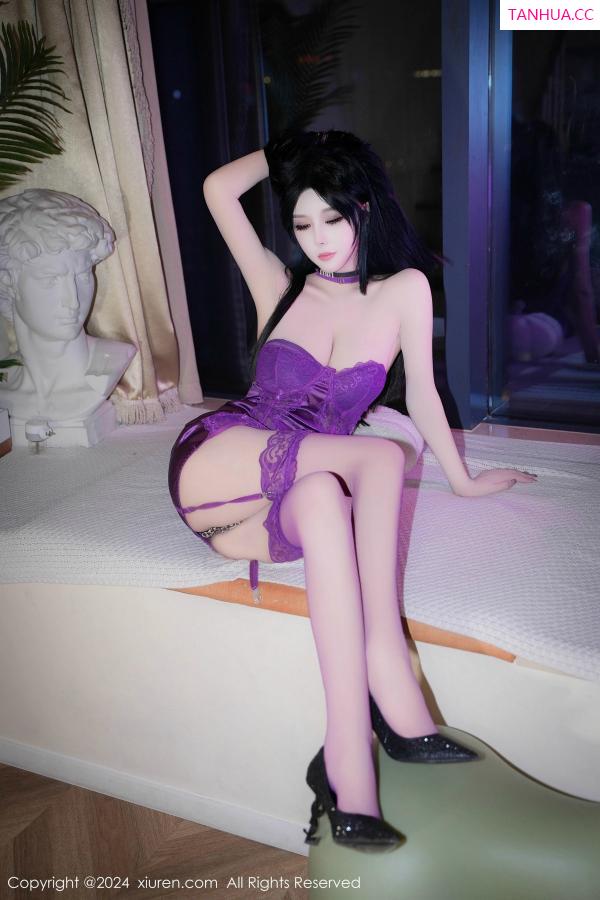   [XiuRen]高清写真图 2024.12.02 No.9532 陈芊儿 丝袜美腿第12张图片